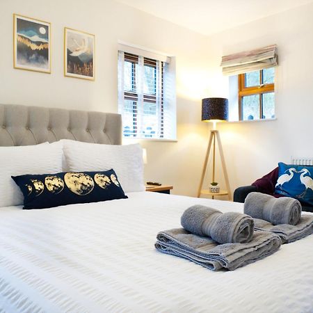 Athelas, Self Catering Cottage Γουίτμπι Εξωτερικό φωτογραφία